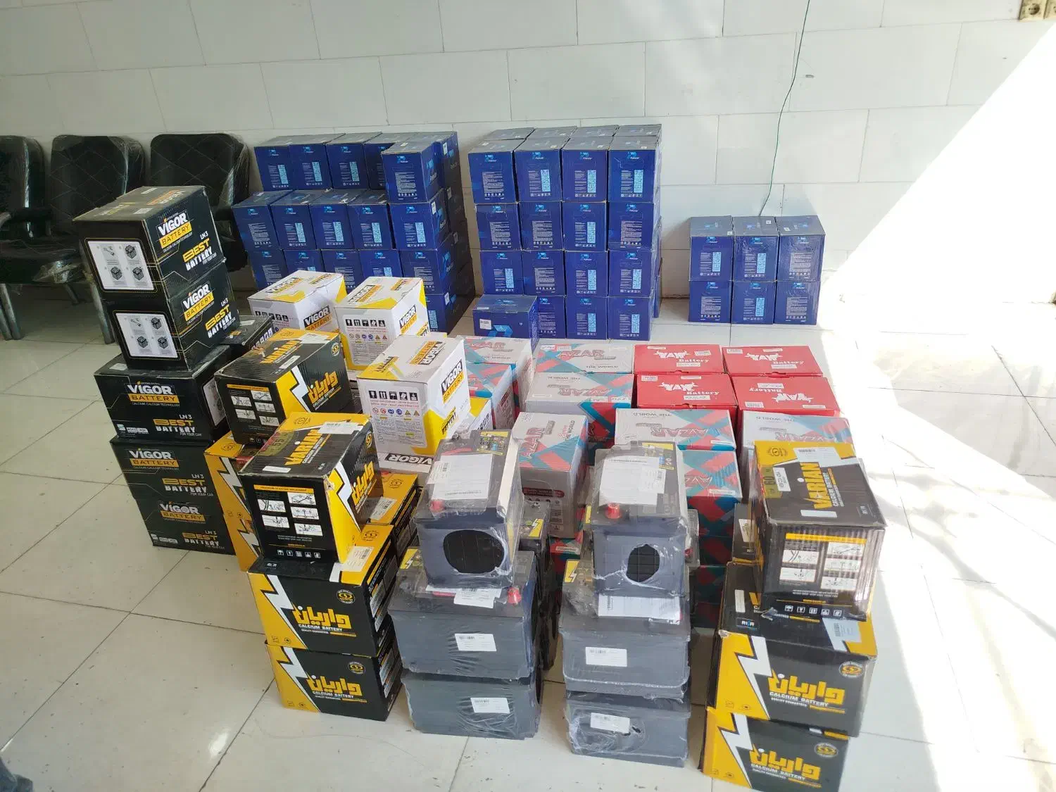 فروش انواع باتری خودرو و UPS با شرایط ویژه|عمدهفروشی|شوش, |دیوار