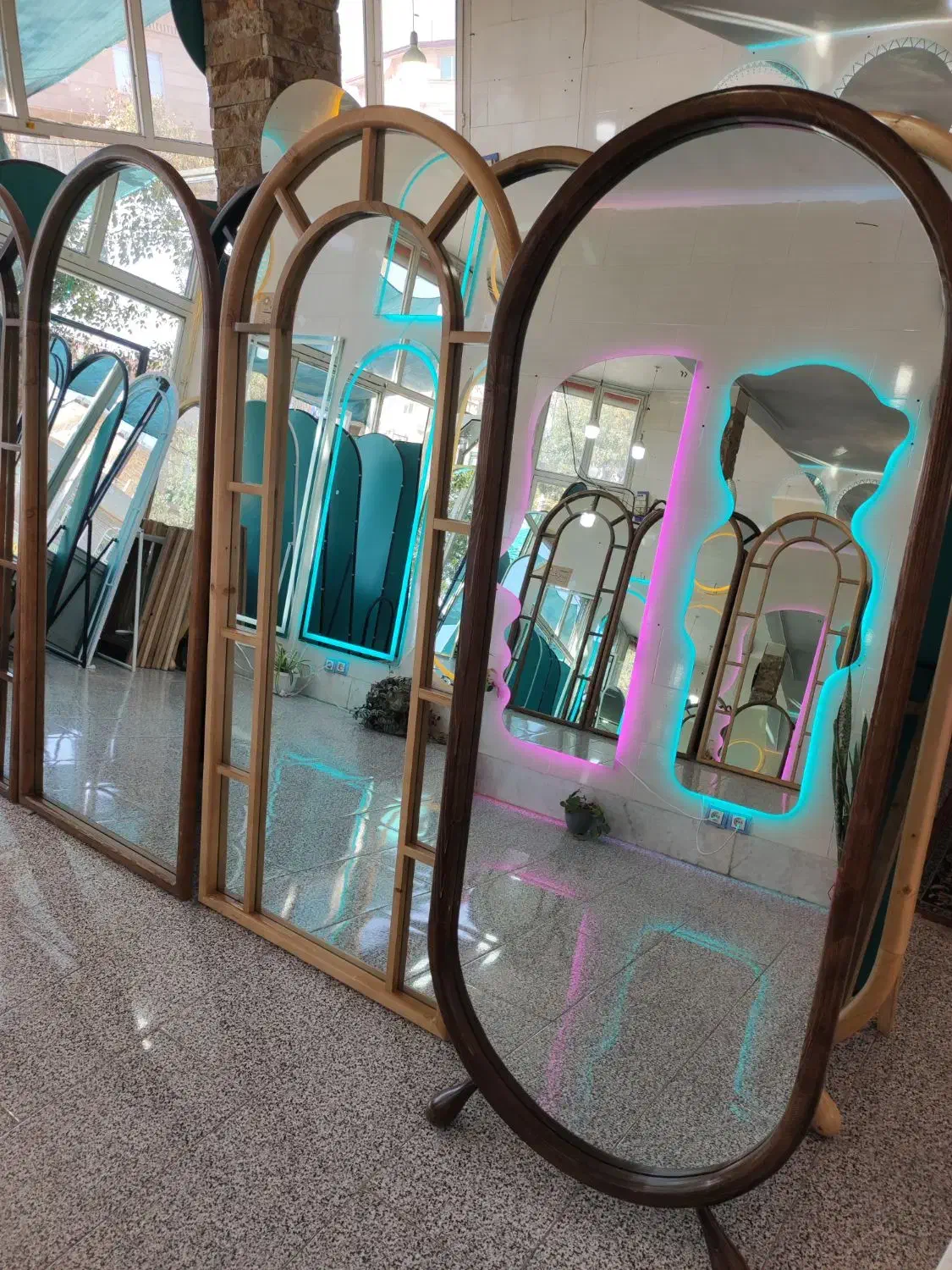 آینه دکوراتیو چوبی آینه قدی آینه بکلایت|آینه|ارومیه, |دیوار