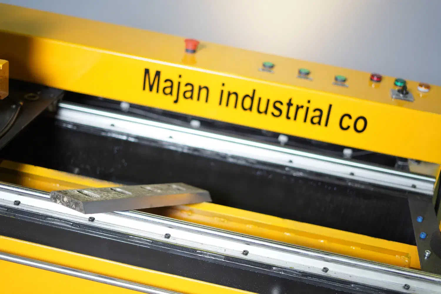 دستگاه تیغه تیزکن آسیاب- تیزکن تیغه آسیاب|ماشین‌آلات صنعتی|مشهد, الهیه|دیوار