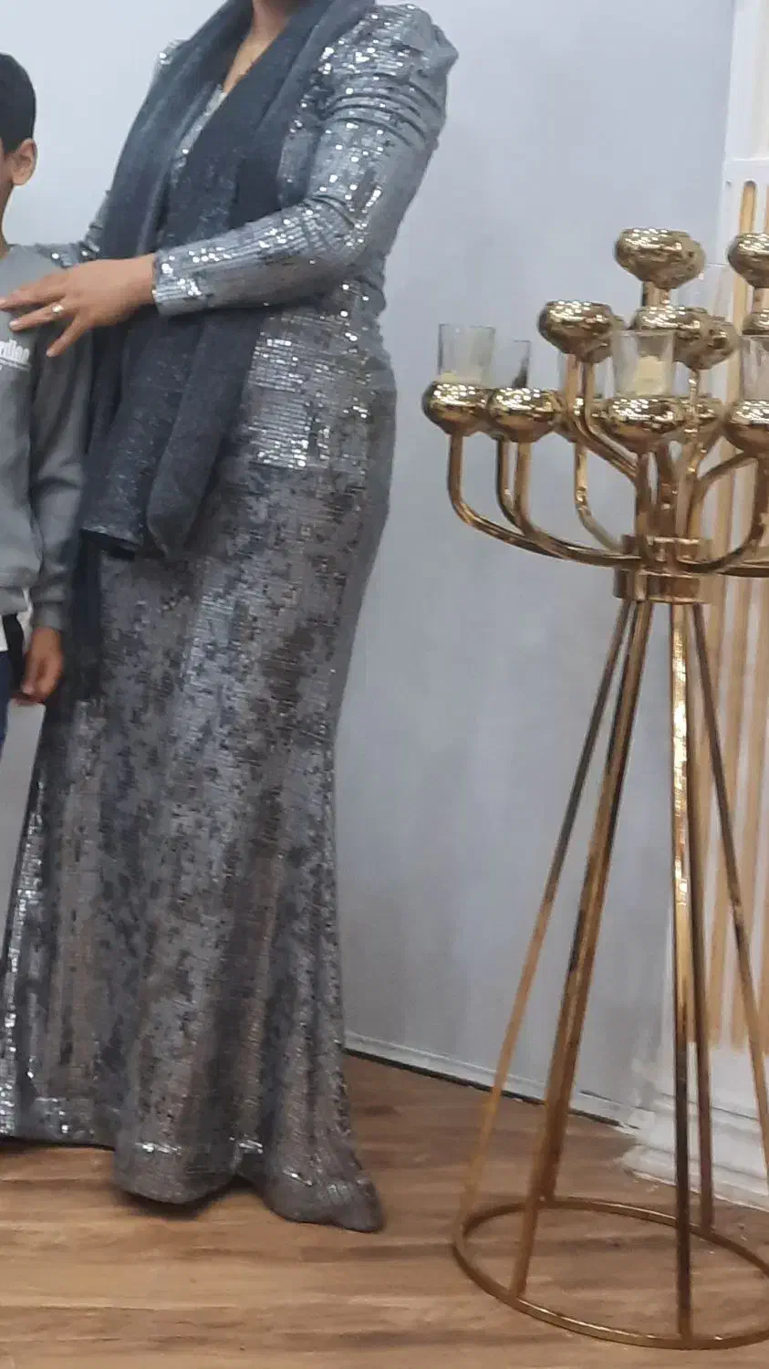 لباس مجلسی|لباس|پردیس, فاز ۴|دیوار