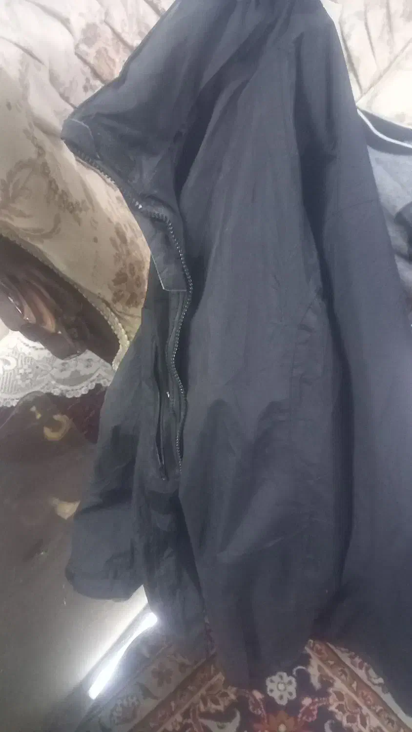 کاپشن خارجی در حد تمیزو نو|لباس|مشهد, مصلی (کارمندان اول)|دیوار