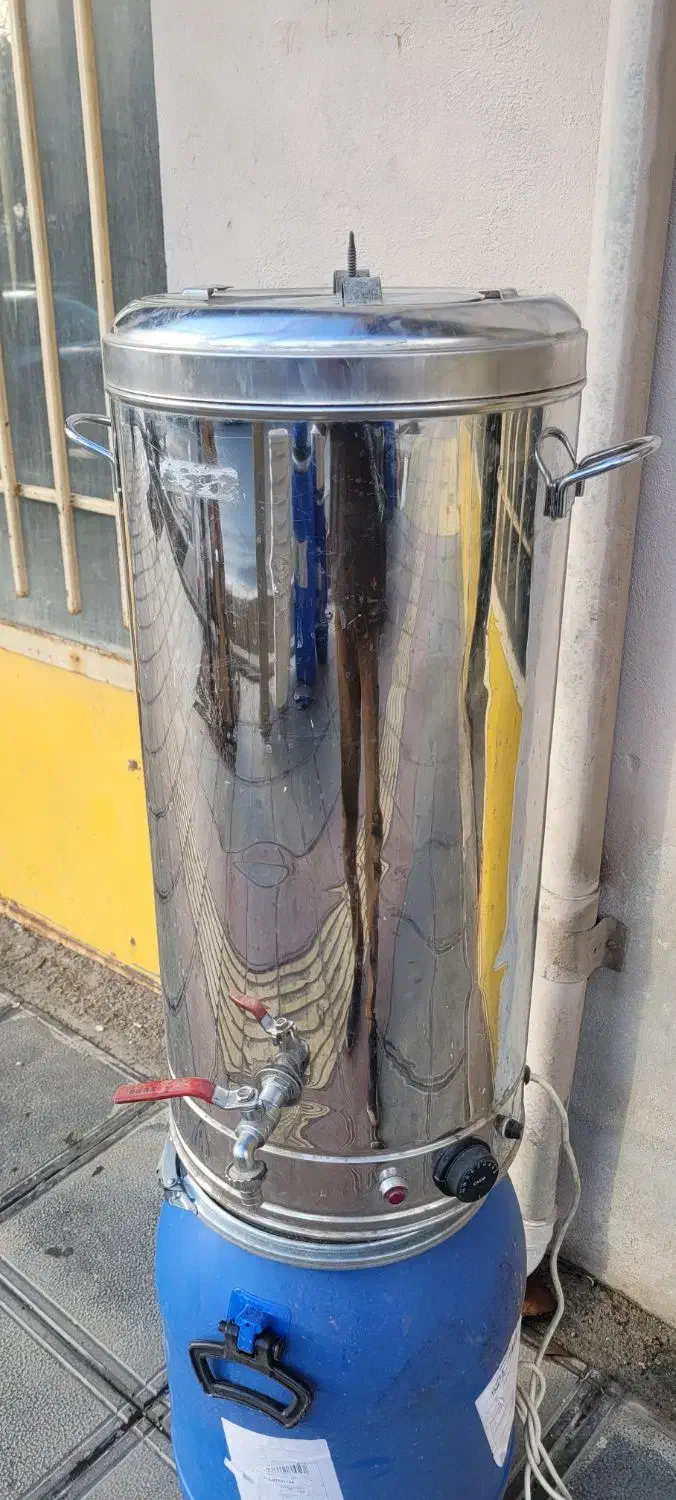 سماور برقی|سماور، چایساز، قهوهساز|صحنه, |دیوار