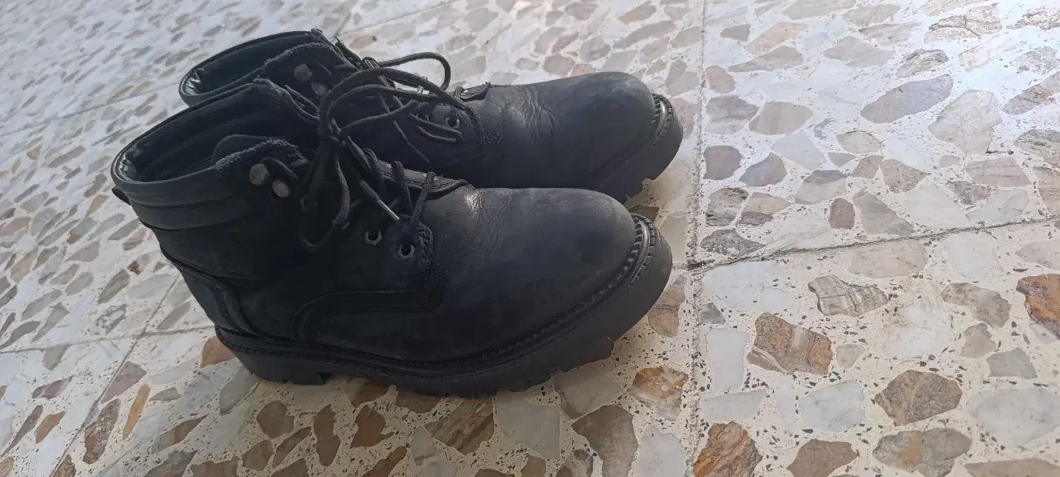 پوتین|کیف، کفش، کمربند|آستارا, |دیوار