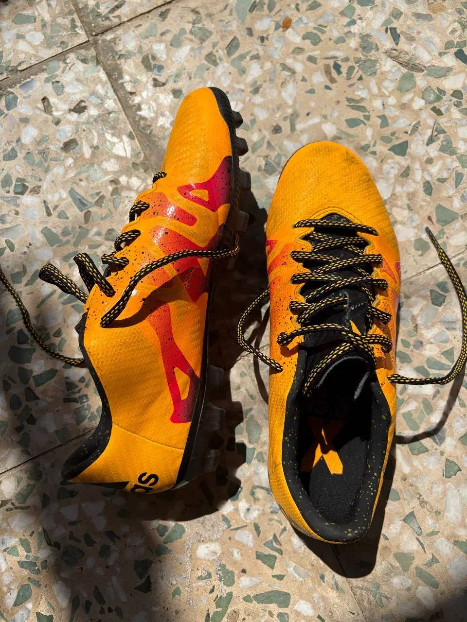 کفش فوتبالی سایز41.5|کیف، کفش، کمربند|بوشهر, |دیوار