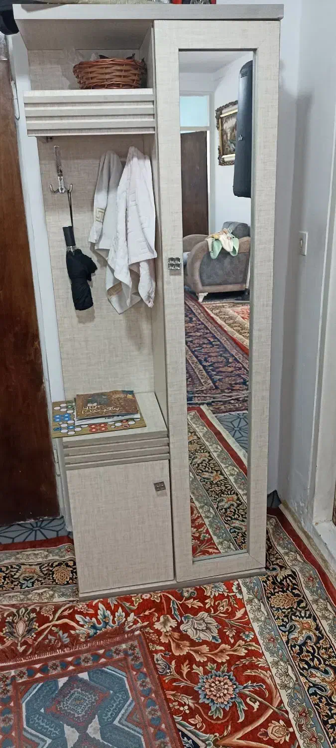 جاکفشی|جاکفشی، کمد، دراور|ارومیه, |دیوار