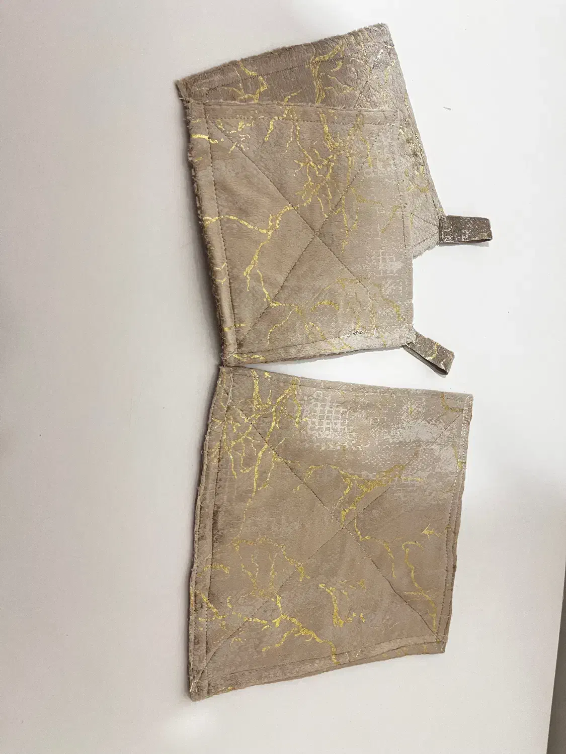 دستگیره و زیرقابلمه‌ای|سفره، حوله، دستمال آشپزخانه|مهاباد (آذربایجان غربی), |دیوار