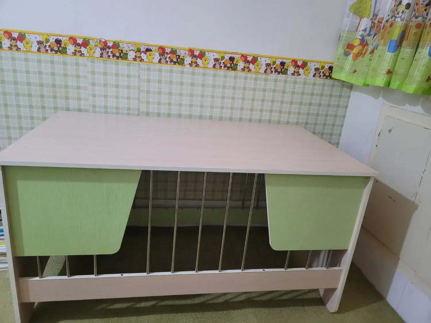 میز|میز تحریر و کامپیوتر|گنبد کاووس, |دیوار