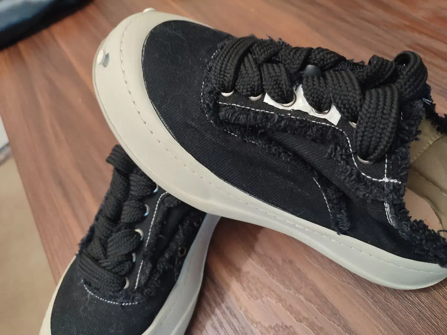 کتونی سایر 40|کیف، کفش، کمربند|هشتگرد, شهرک ارم غربی|دیوار