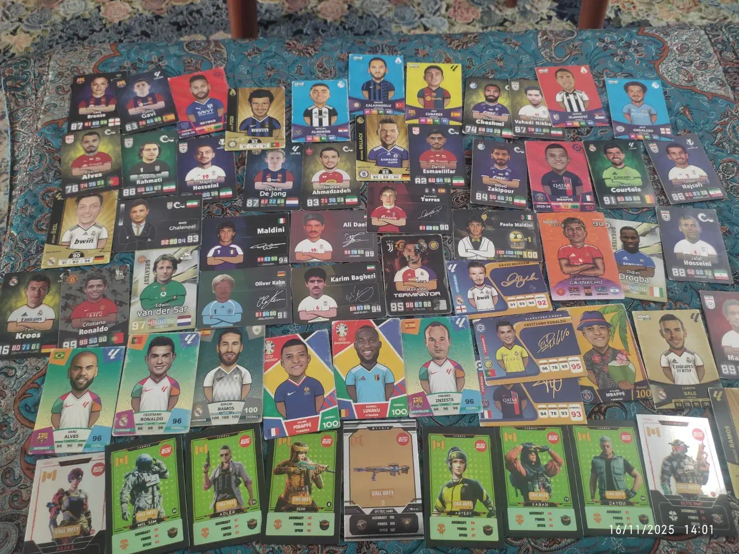 کارت کیمدی دیوتی توپچی|اسباب‌‌بازی|پرند, فاز ۲|دیوار