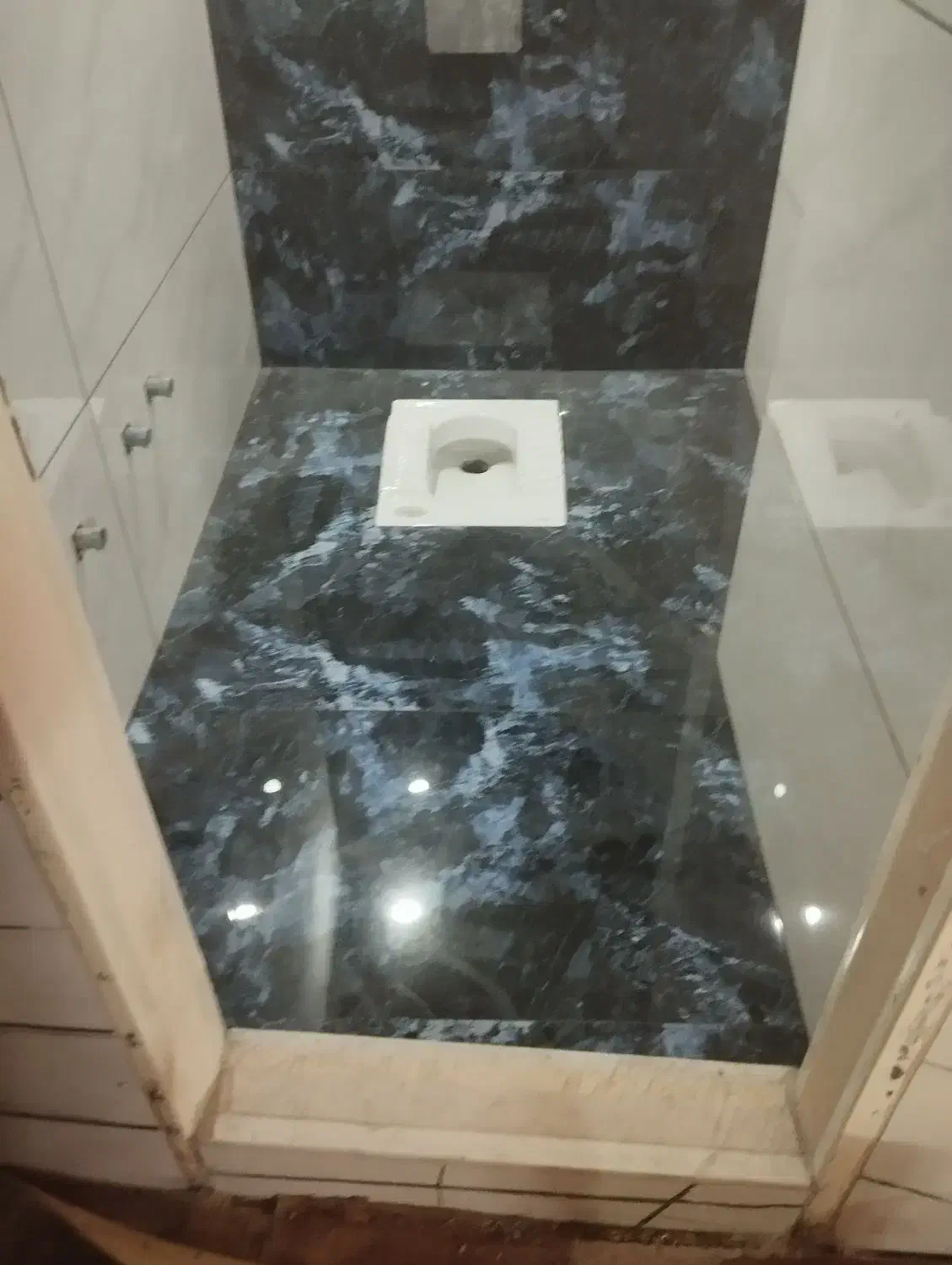 کاشی کاری سنگ پله|خدمات پیشه و مهارت|یزد, |دیوار