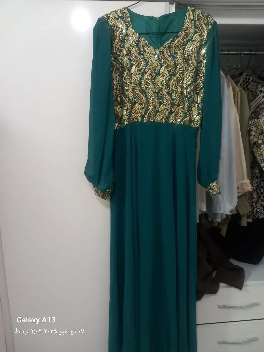 لباس مجلسی|لباس|چهاردانگه (تهران), |دیوار