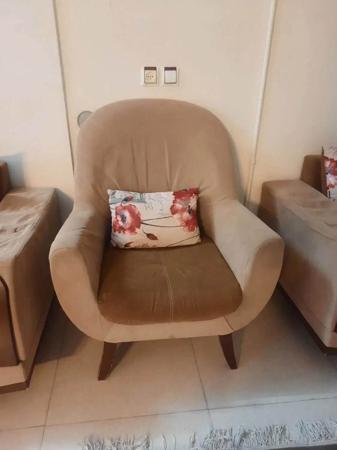 مبل هفت نفره ...۸میلیون|مبلمان خانگی و میز عسلی|سبزوار, هویزه|دیوار