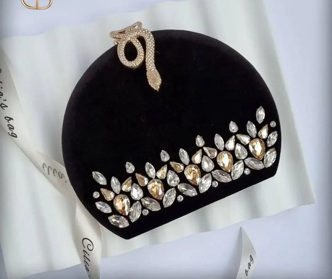 دوخت کیف  شب|کیف، کفش، کمربند|قم, علی آباد سعدگان|دیوار