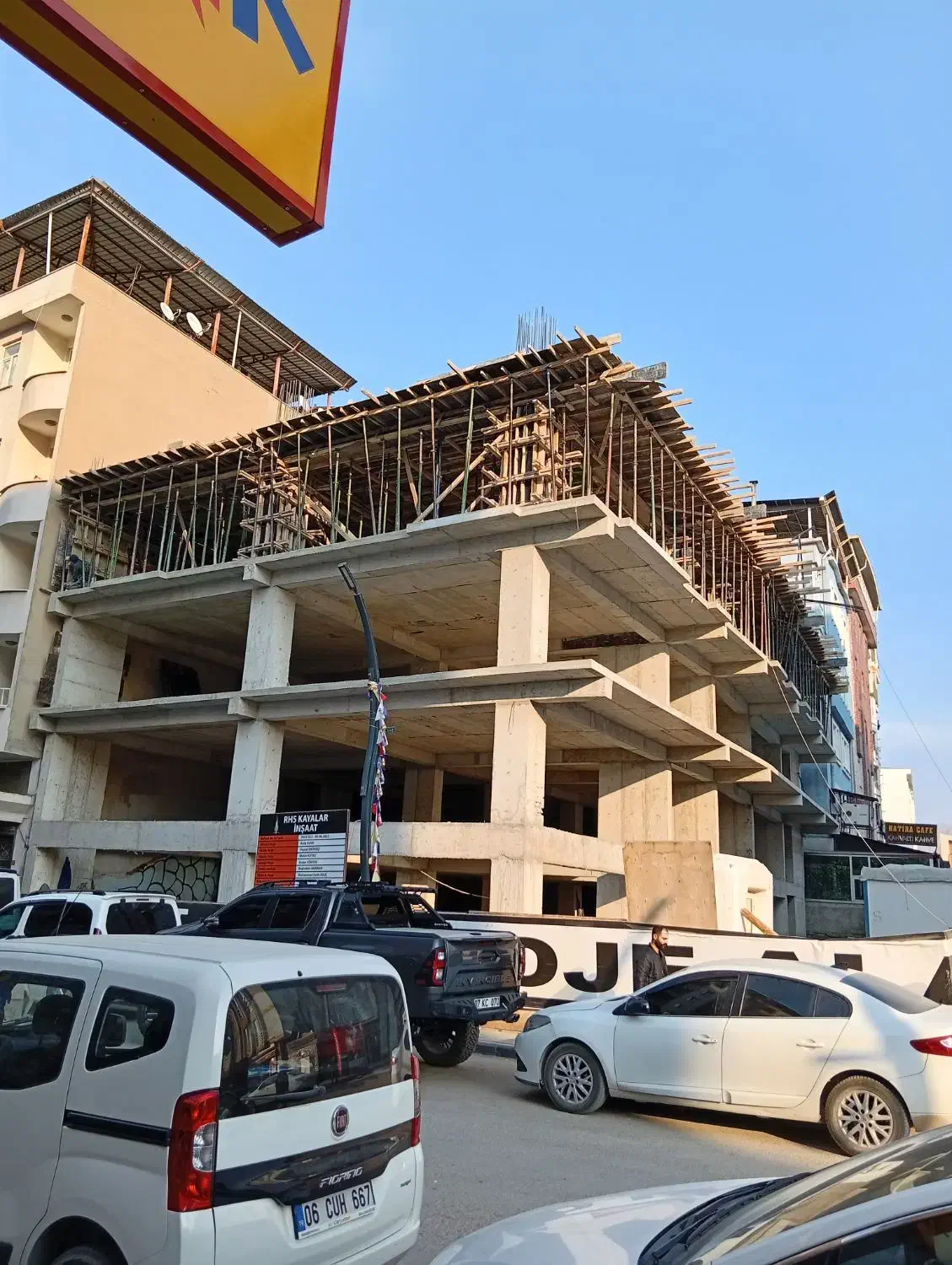 نیازمند کارگر و استادکار ارماتور بند پرداخت روزانه|استخدام معماری، عمران و ساختمانی|لاهیجان, پردسر|دیوار