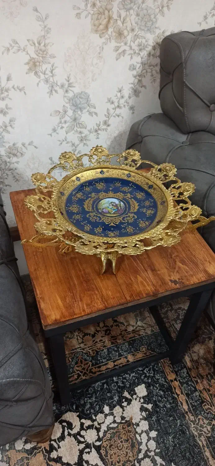 ظروف برنجی لیلی مجنون چینی سورمه ای|کلکسیون اشیاء عتیقه|مشهد, خین عرب|دیوار