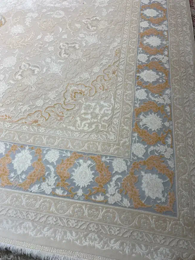 جفت فرش۹متری دیزاین۱۲۰۰شانه درحدنوتمام نخ گلبرجسته|فرش|مشهد, شهید مطهری|دیوار