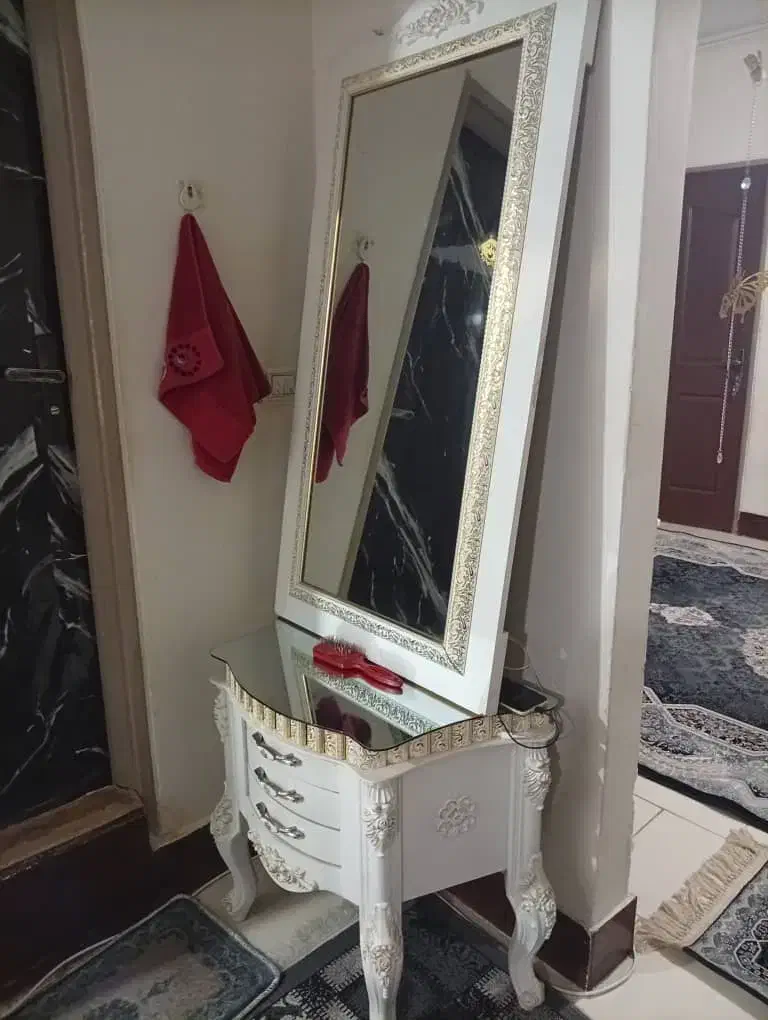 آینه کنسول|بوفه، ویترین، کنسول|پیشوا, |دیوار