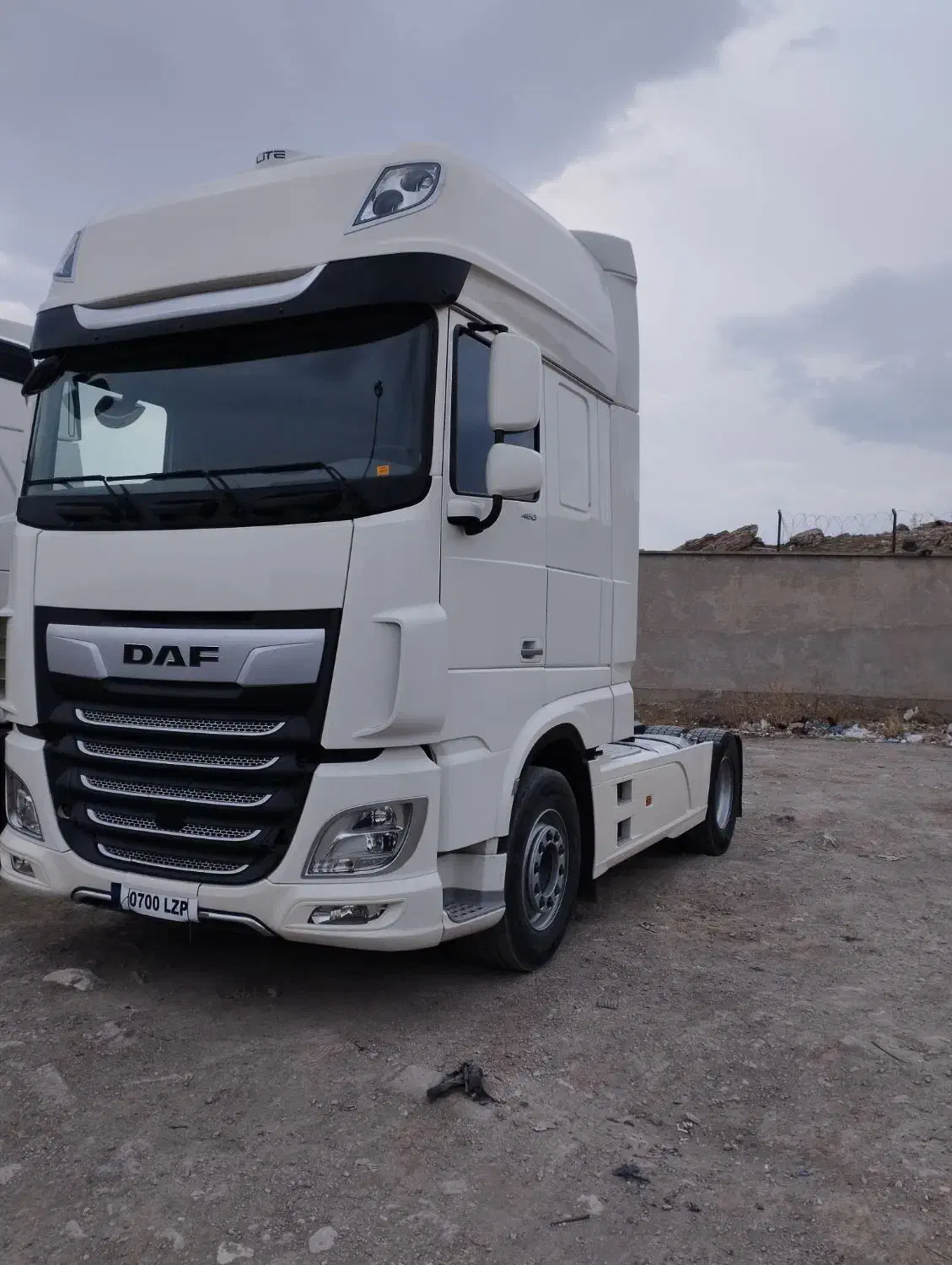 کشنده داف480مدل2020|خودرو سنگین|تهران, چوب تراش|دیوار