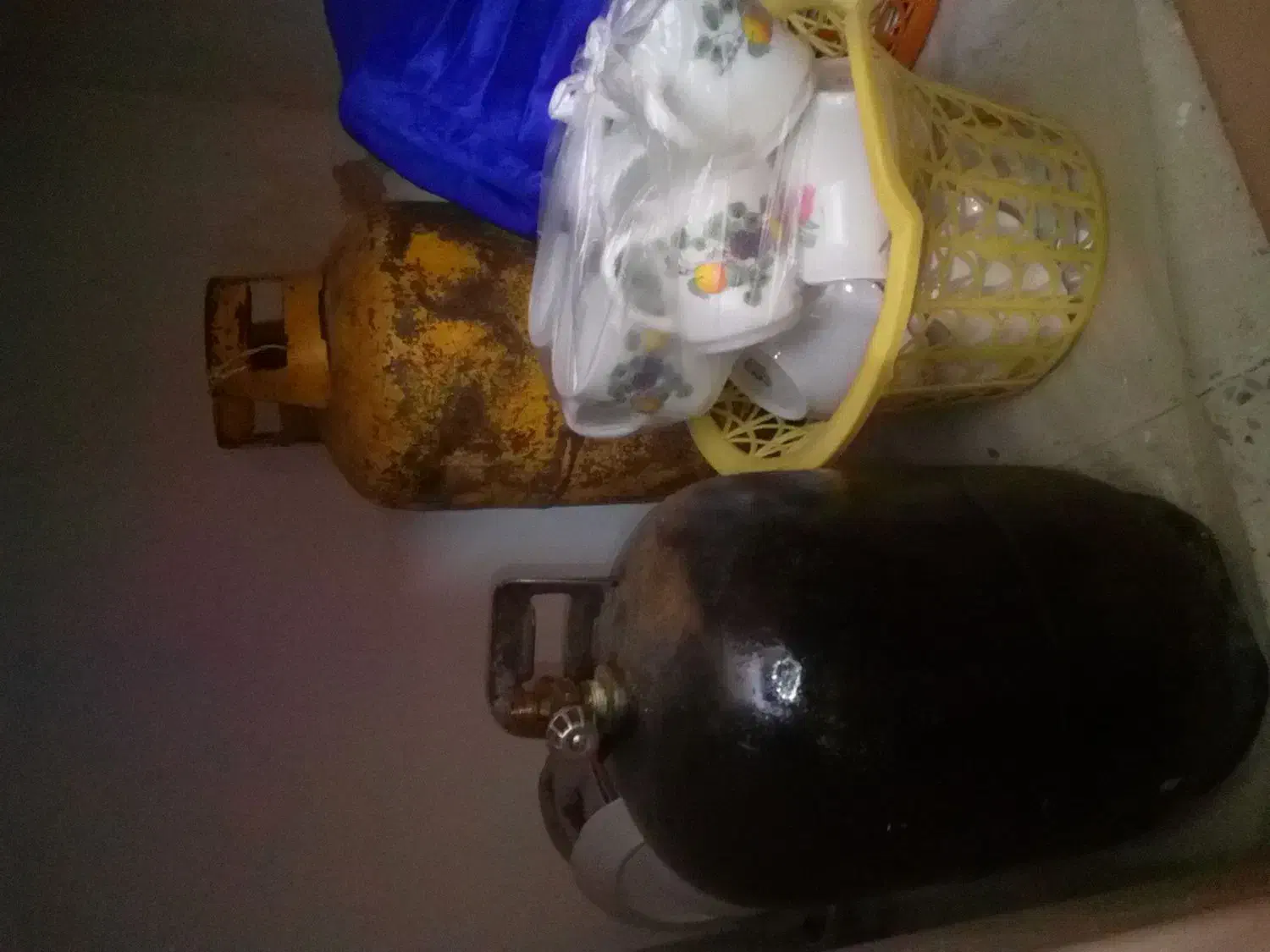 کپسول زرد و یک پکنیک بزرگ|اجاق گاز و لوازم برقی پخت‌وپز|زاهدان, |دیوار