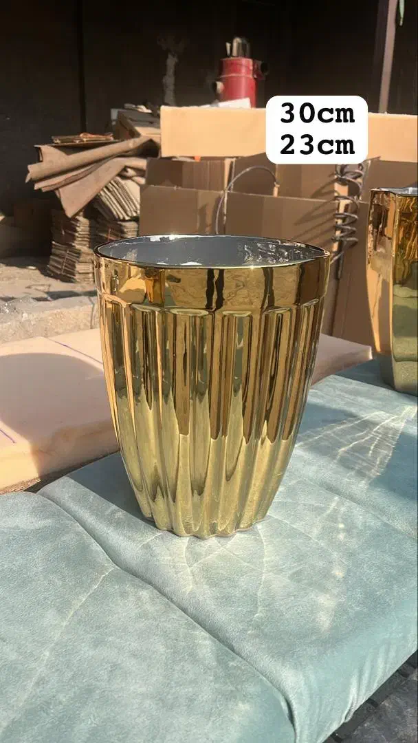 گلدان|گل و گیاه طبیعی|پاکدشت, پاکدشت (مامازند)|دیوار