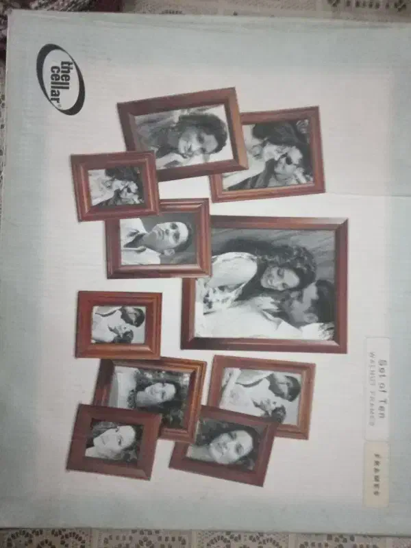 9 عدد قاب عکس چوبی به اندازه های مختلف به یک شکل|تابلو، نقاشی، عکس|تهران, تهرانپارس جنوبی|دیوار