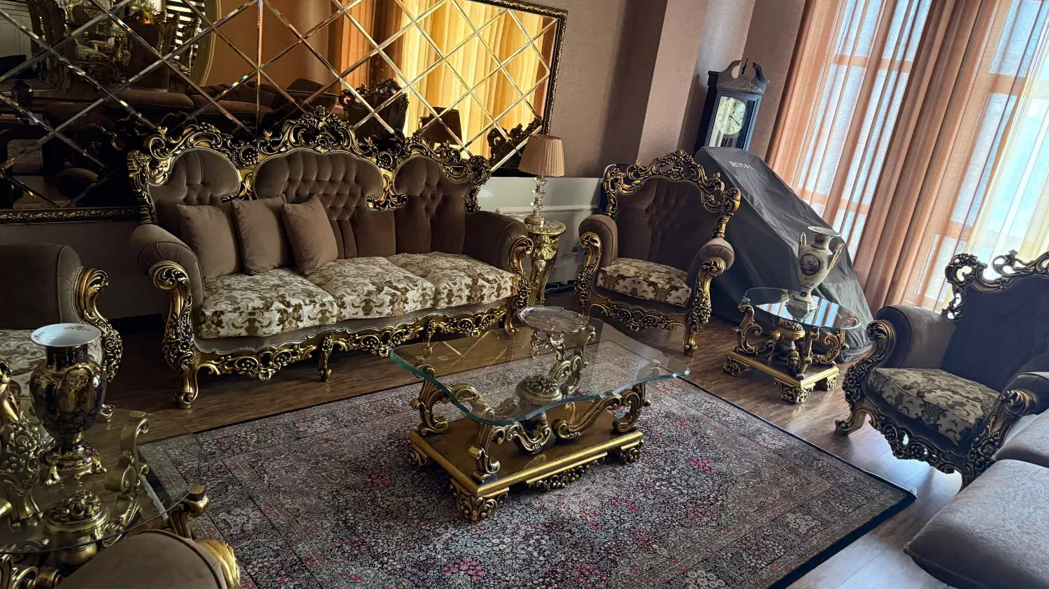 سرویس مبلمان سلطنتی|مبلمان خانگی و میز عسلی|بندرعباس, |دیوار