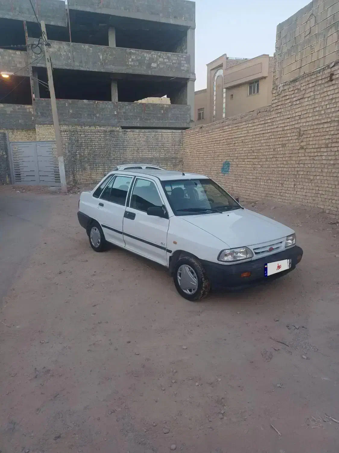 پراید خانگی|خودرو سواری و وانت|لنجان, |دیوار