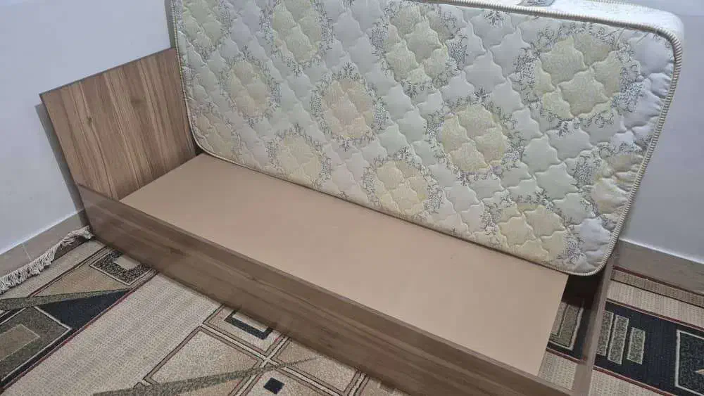 تخت خواب تک نفره با تشک|تخت و سرویس خواب|مهر, |دیوار