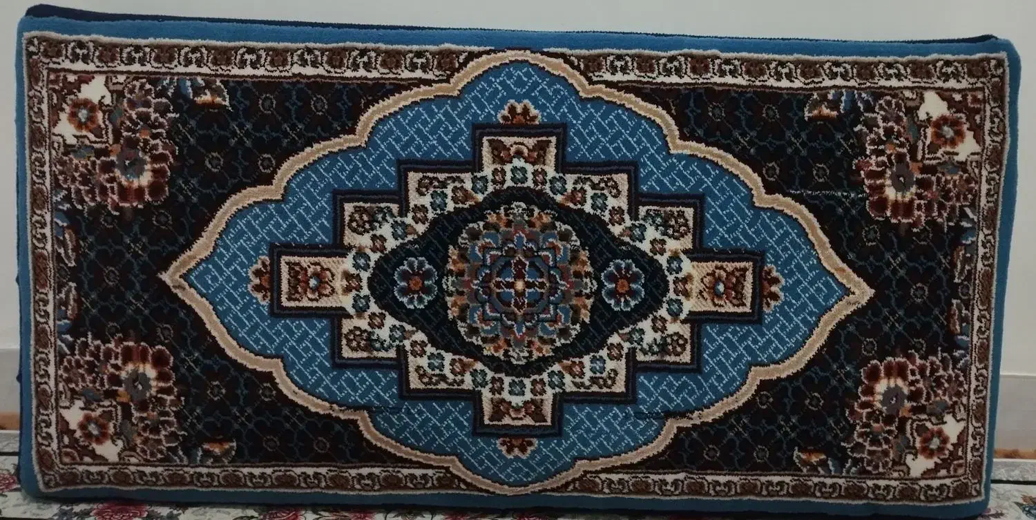 پشتی|پشتی|اسلام‌‌آباد غرب, |دیوار