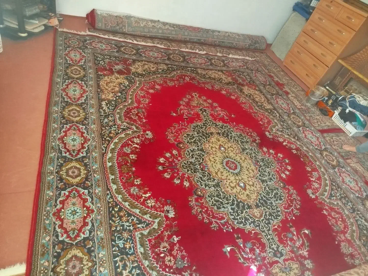 فروش دو عدد فرش|فرش|میانه, |دیوار