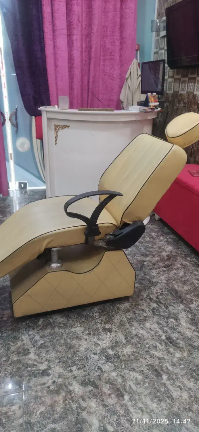 دوعدد صندلی اصلاح|آرایشگاه و سالن‌های زیبایی|ری, سیزده آبان|دیوار