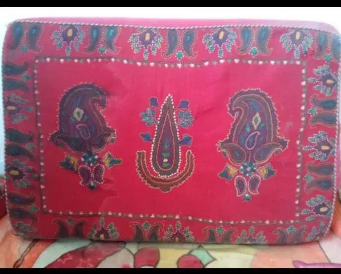 پشتی|پشتی|بم, |دیوار