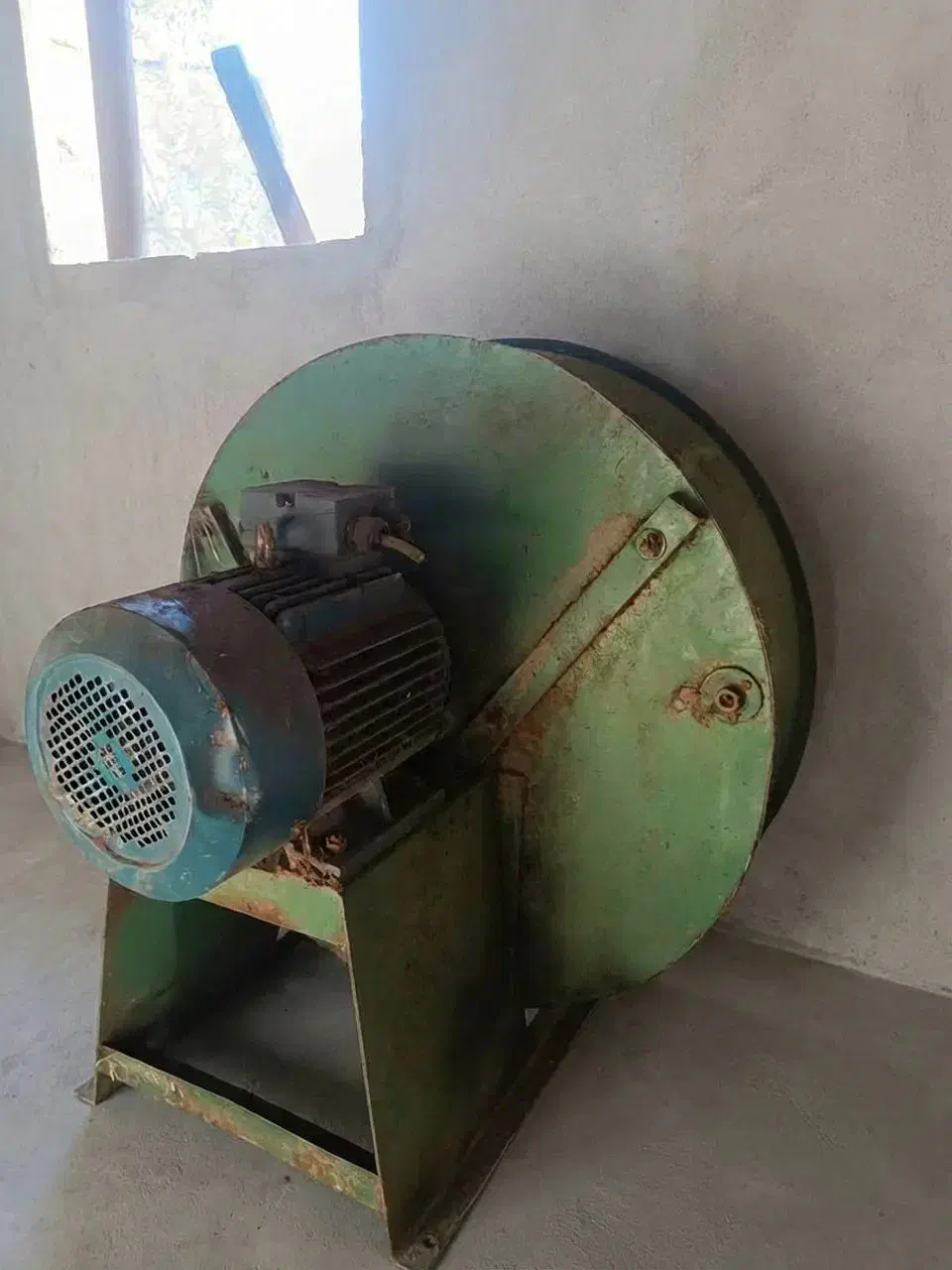 الکتروموتور + فن حلزونی صنعتی|ماشین‌آلات صنعتی|دابودشت, |دیوار