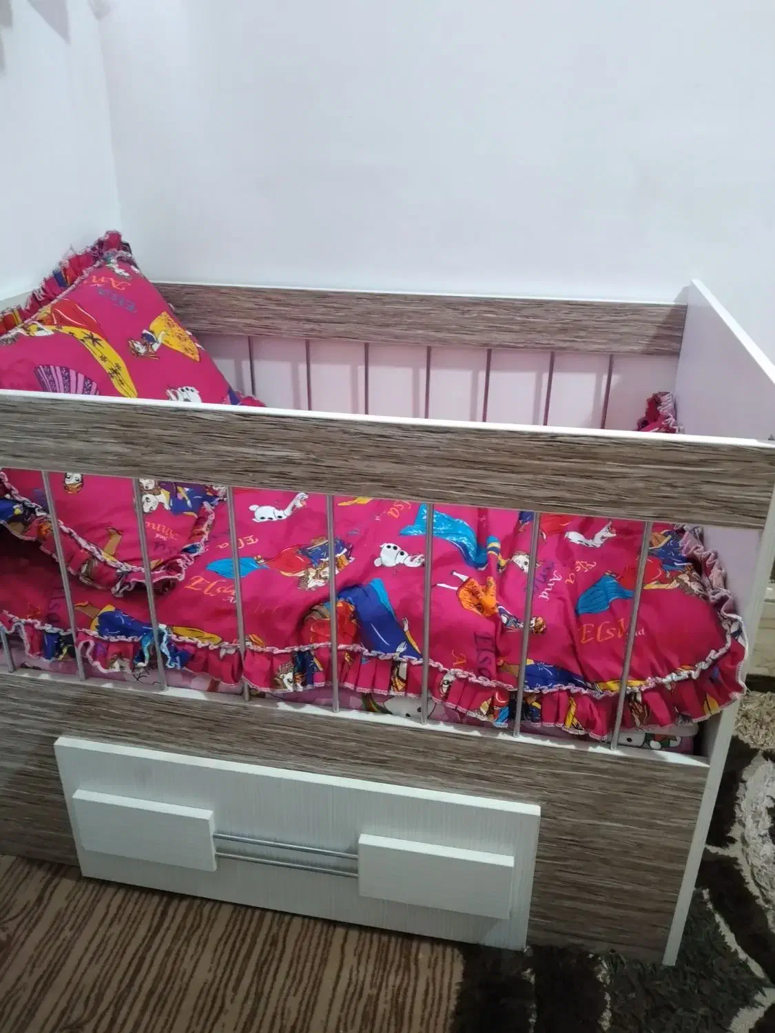 تخت کودک|تخت و صندلی بچه|نظرآباد, رسالت|دیوار