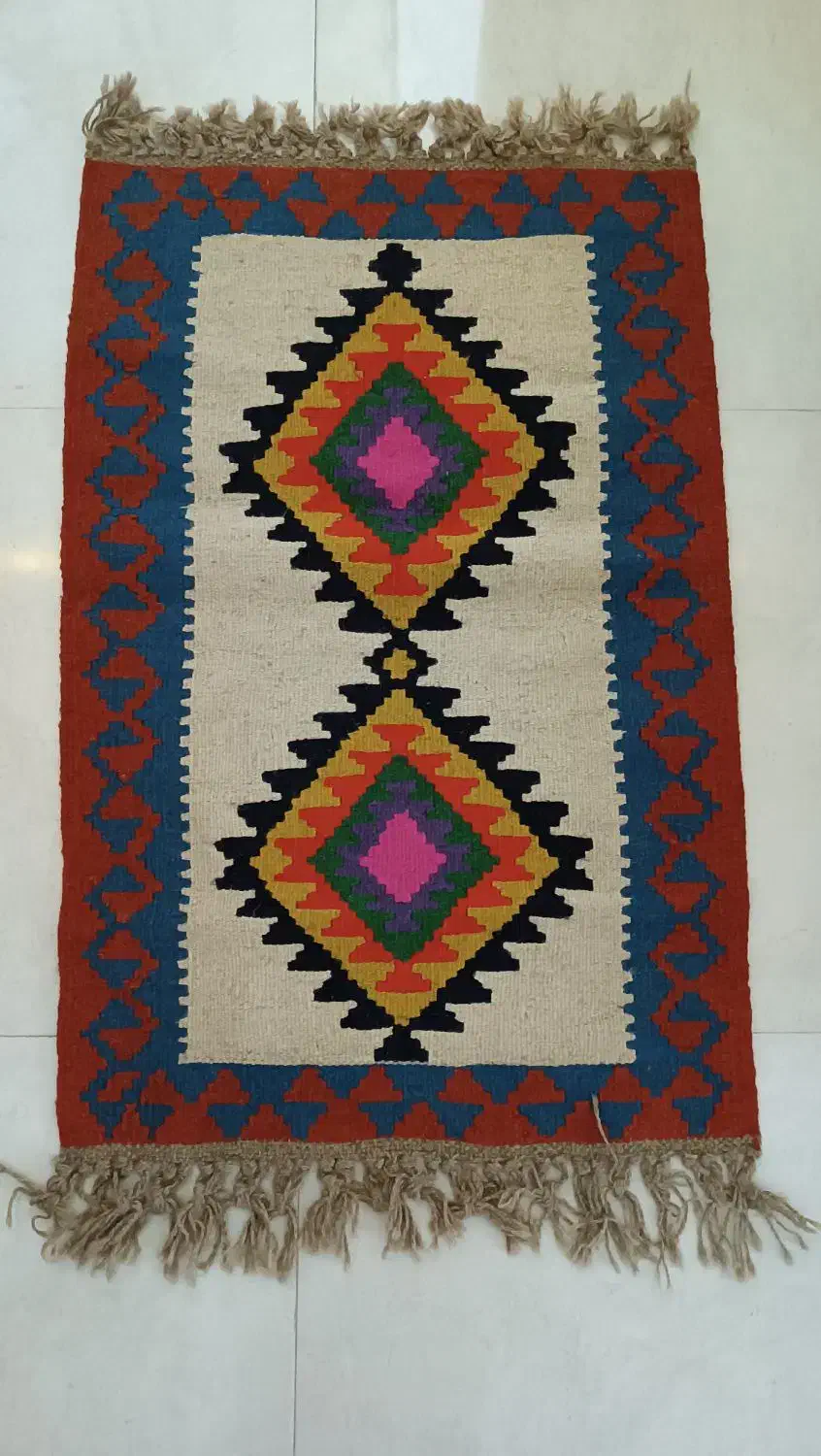 گلیم دست یافت|گلیم، جاجیم، گبه|پردیس, فاز ۲|دیوار