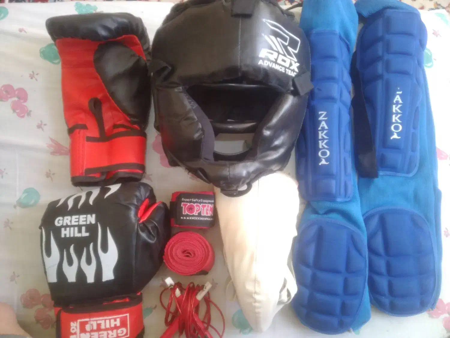 لباس بوکس|تجهیزات ورزشی|پرند, فاز ۶|دیوار