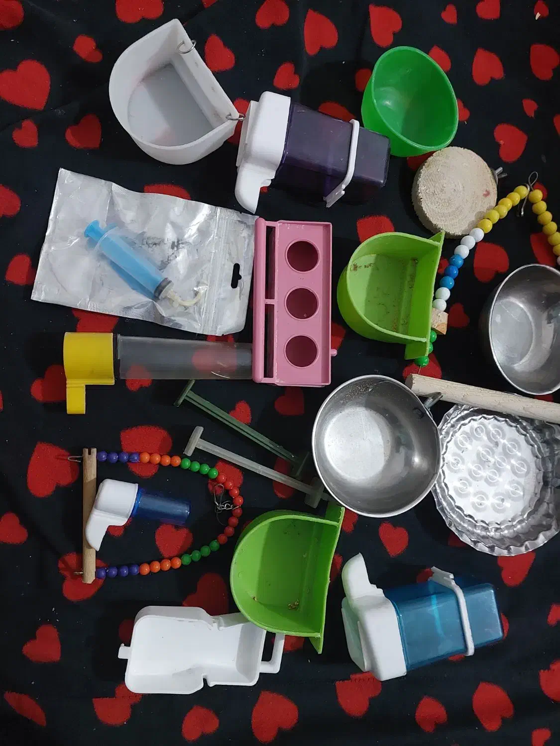 وسایل غذا خوری پرنده هر کدوم ۲۵ تومن|لوازم جانبی حیوانات|خرمشهر, |دیوار