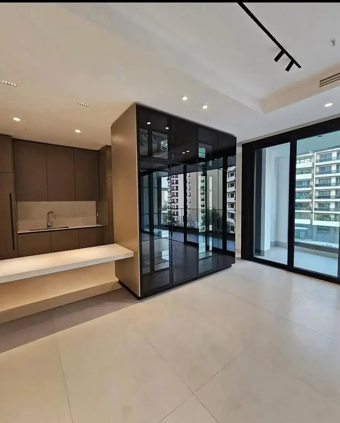 تاپ لوکیشن فرمانیه شرقی/142متر/3خواب