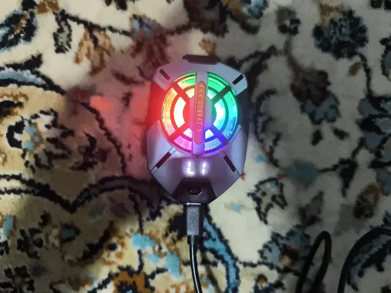 فن خنک کننده و ایرپاد اشانتیون|لوازم جانبی موبایل و تبلت|شیراز, چوگیاه|دیوار