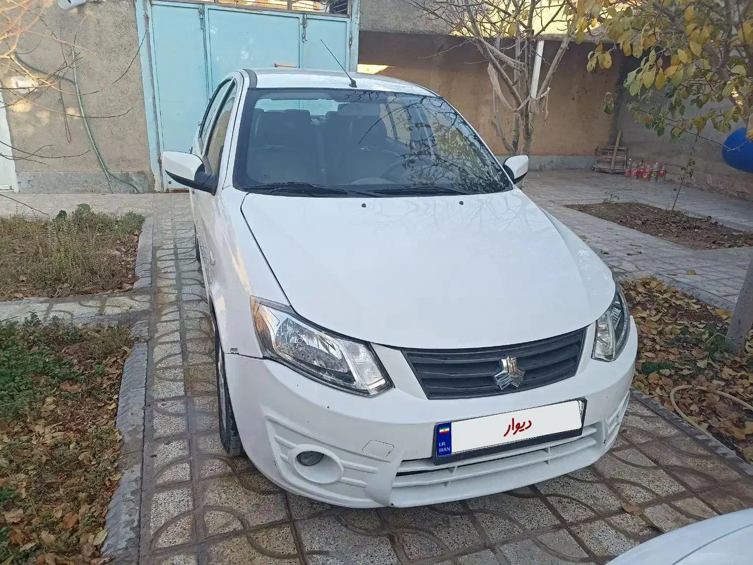 ساینا مدل۹۶|خودرو سواری و وانت|مشهد, مقدم|دیوار