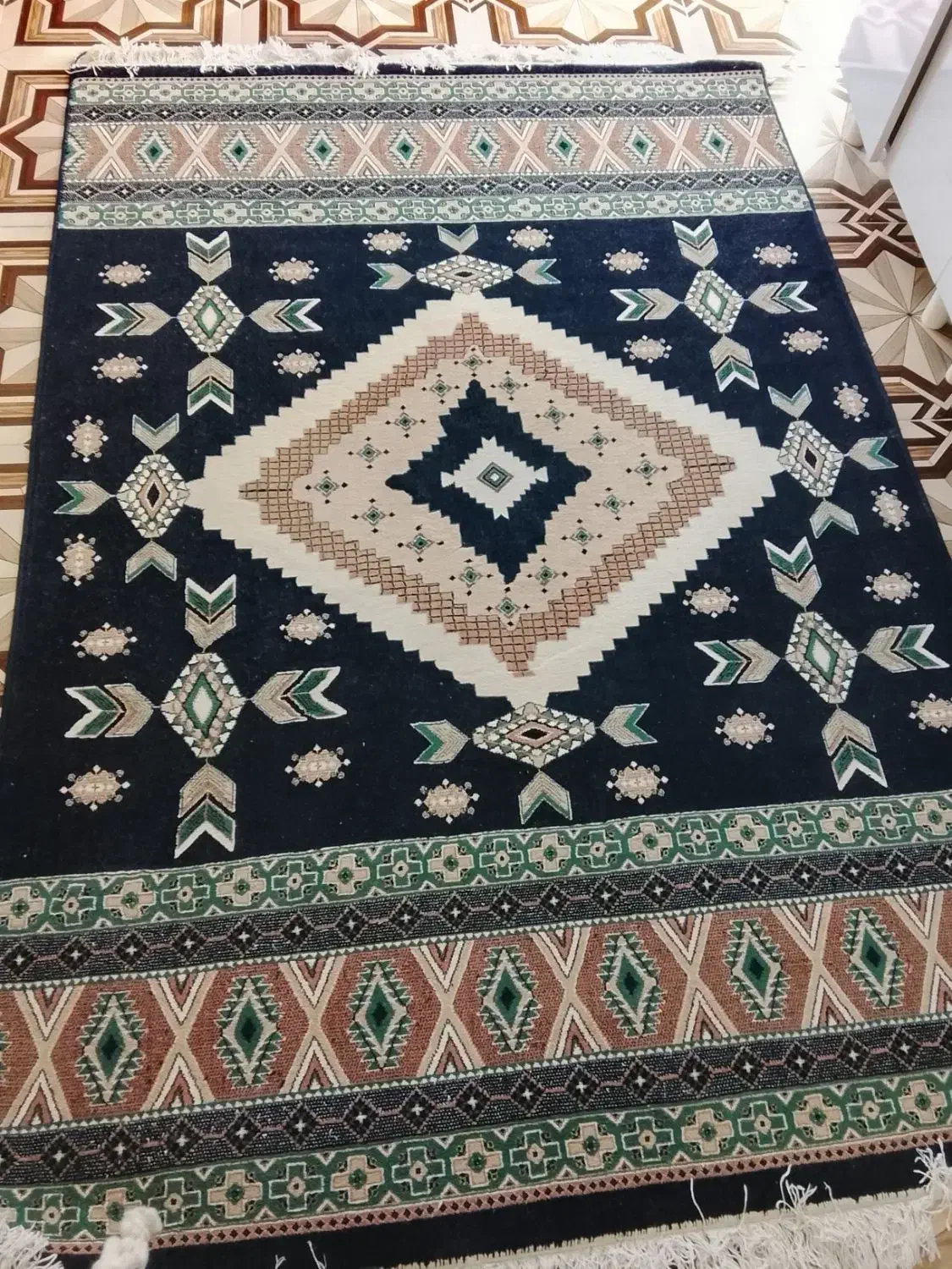 گلیم فرش|فرش|مریوان, |دیوار