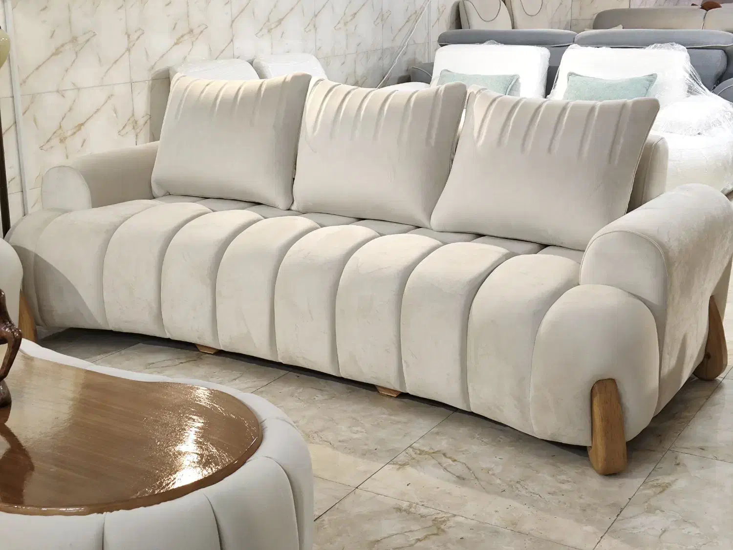 مبل راحتی مدل ورساچ لایِن ۸ نفره شرکتی|مبلمان خانگی و میز عسلی|کرج, گوهردشت|دیوار