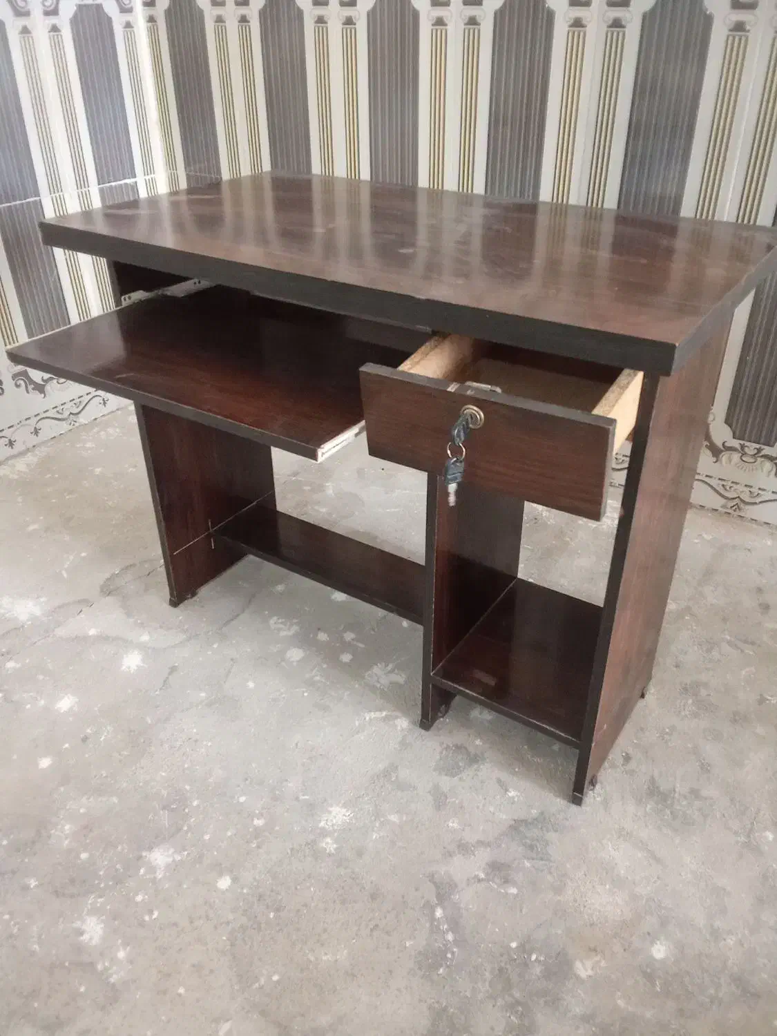 کمد|جاکفشی، کمد، دراور|تربت جام, کاریز نو سفلی|دیوار