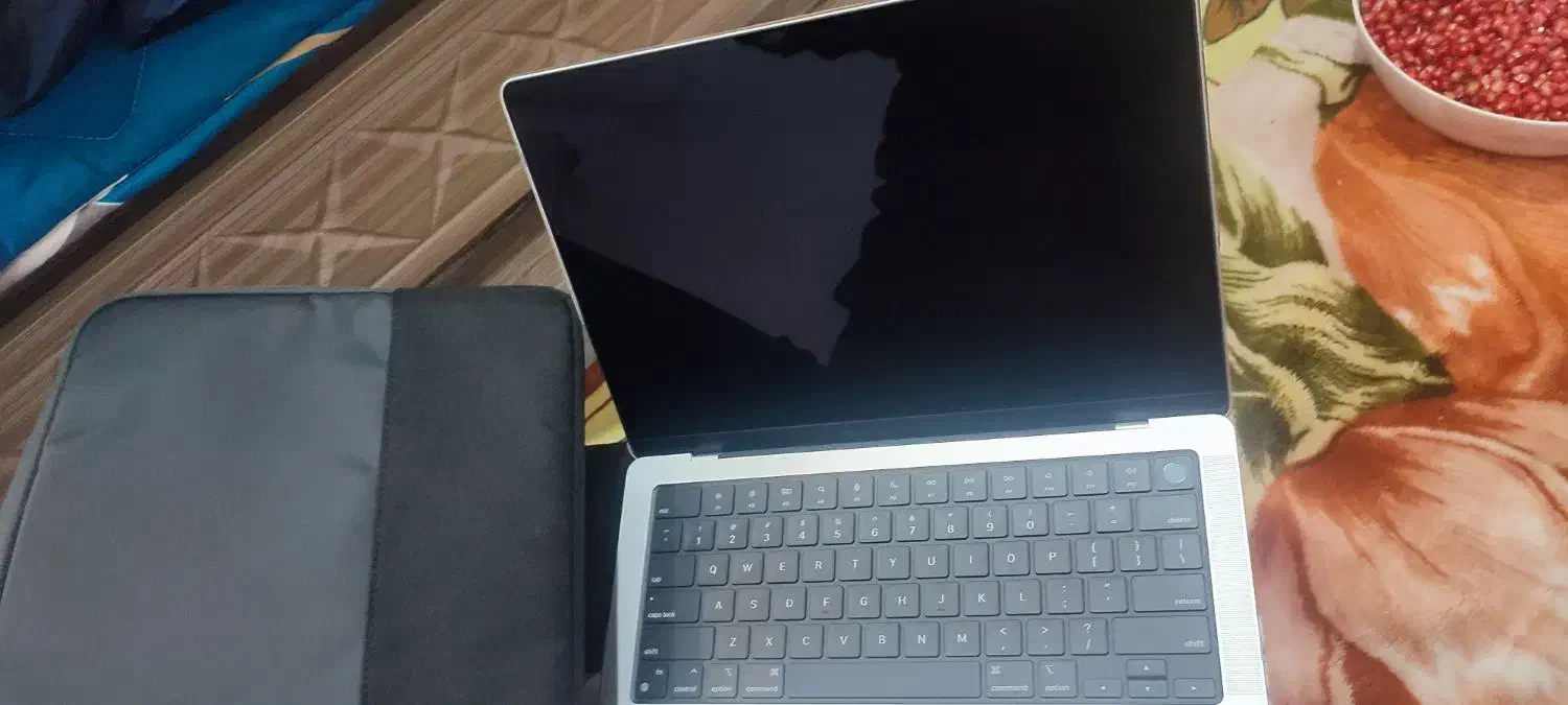 مک بوک apple pro|رایانه همراه|مشهد, شاهد (شهرک غرب)|دیوار