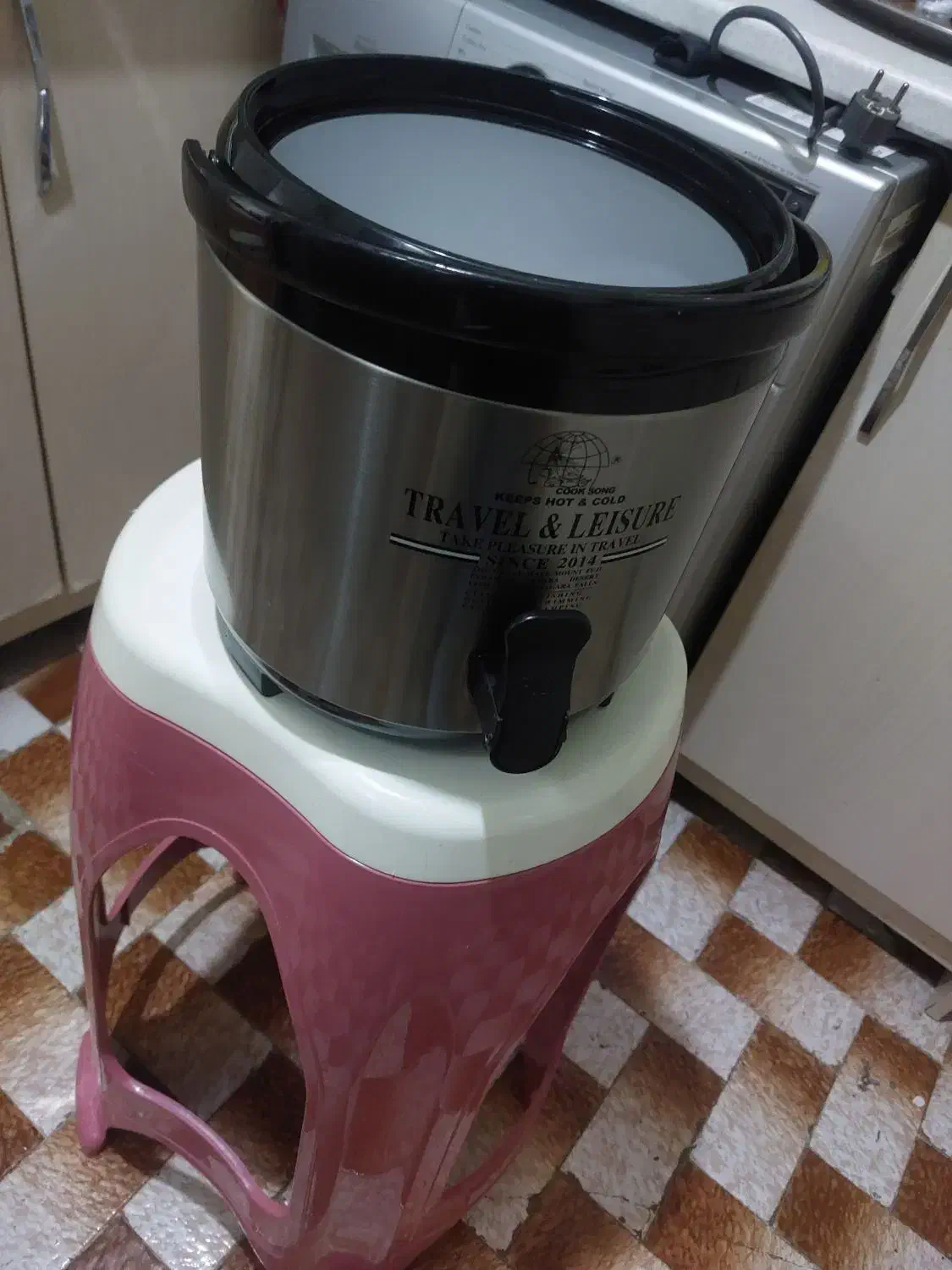 کلمن آب یخ|ظروف نگهدارنده، پلاستیکی، یک‌بارمصرف|تهران, مطهری|دیوار