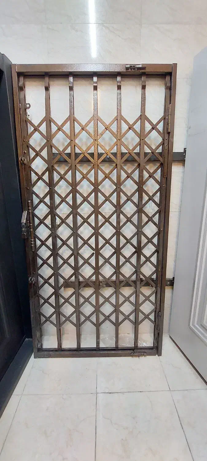 فروش انواع درب با چهار چوب قفل|مصالح و تجهیزات ساختمان|دوگنبدان, |دیوار