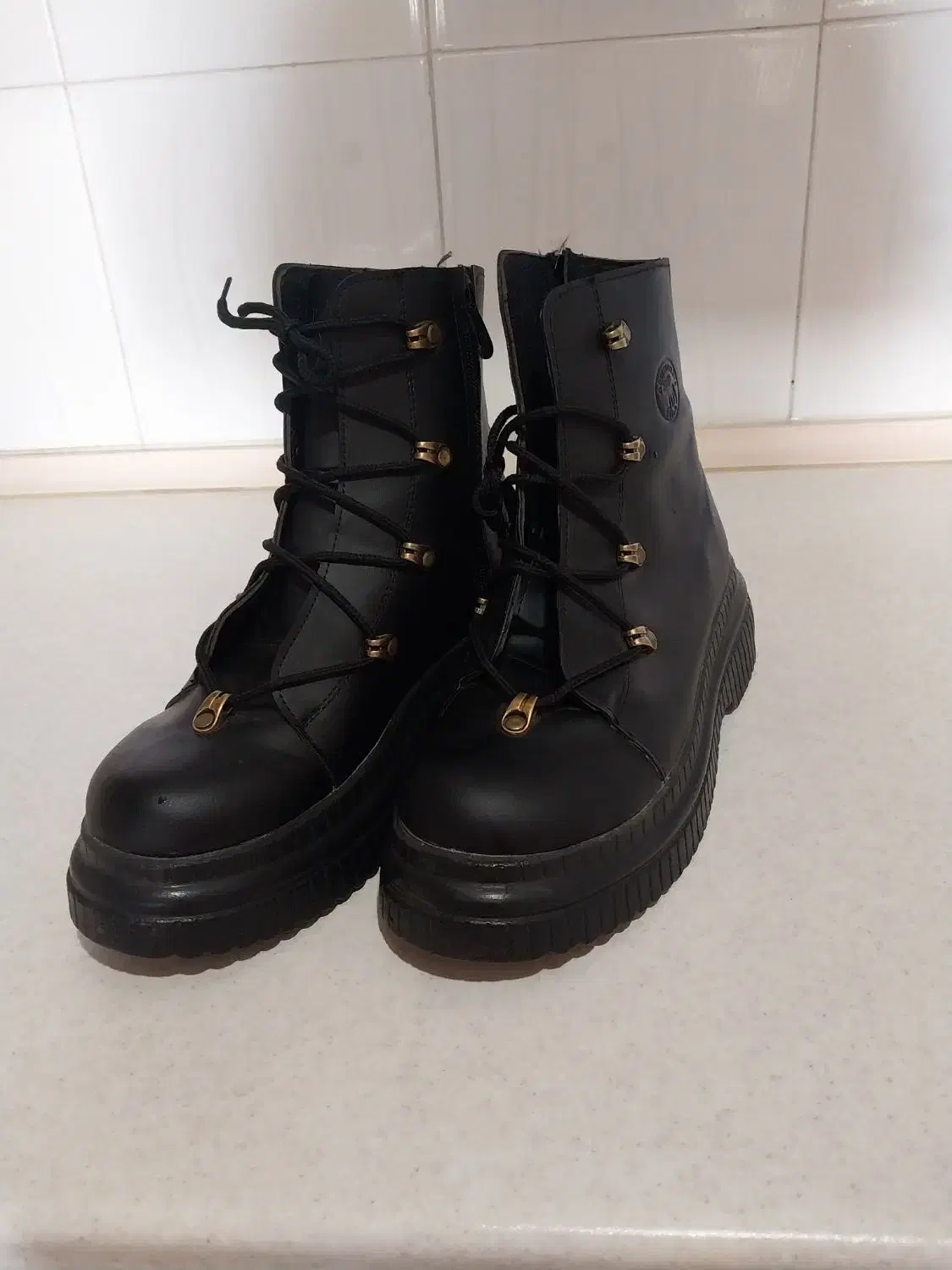 نیم بوت نو سایز 40|کیف، کفش، کمربند|زنجان, |دیوار