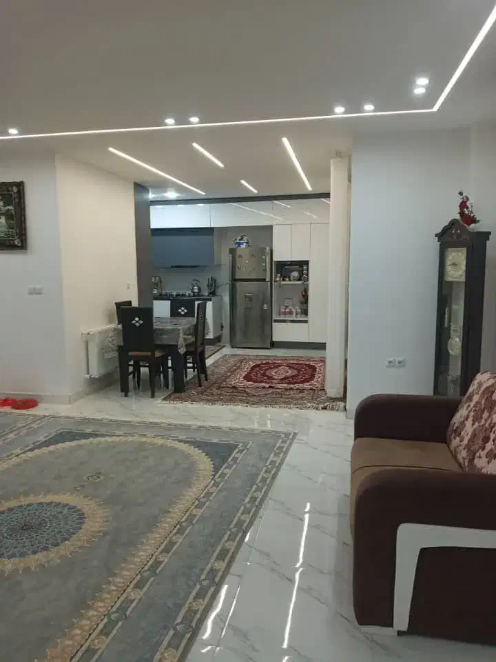 170 متری با لوکیشن عالی|فروش آپارتمان|رضوانشهر, |دیوار