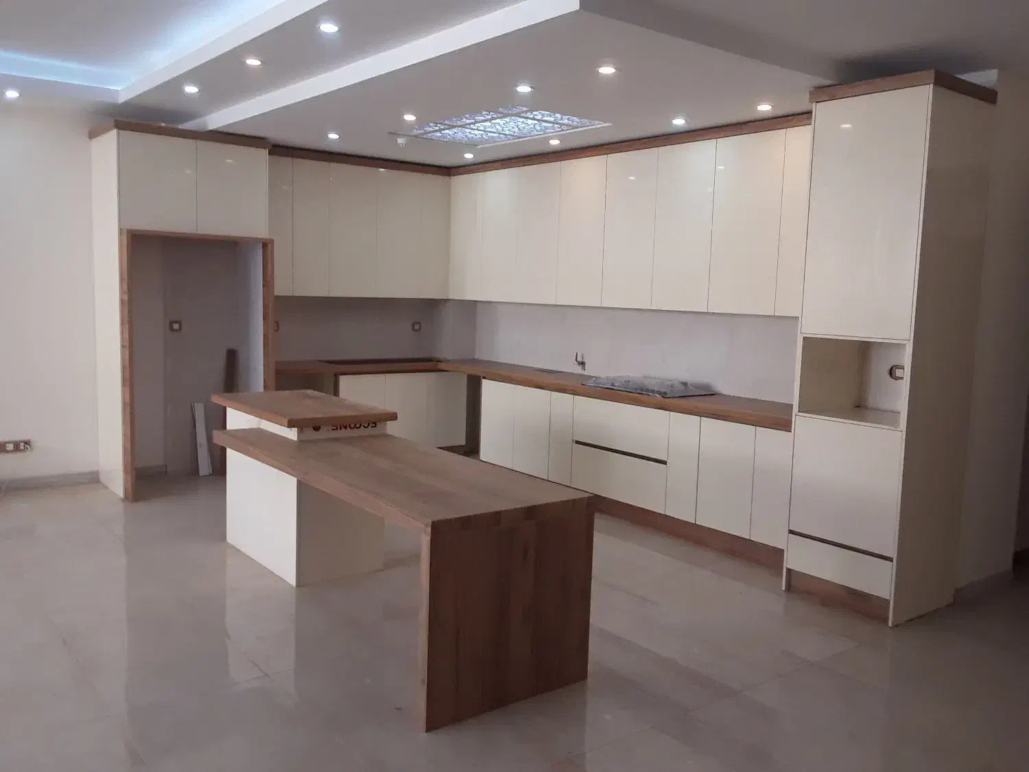 قرنیز خورده کاری کابینت|خدمات پیشه و مهارت|تهران, زرگنده|دیوار