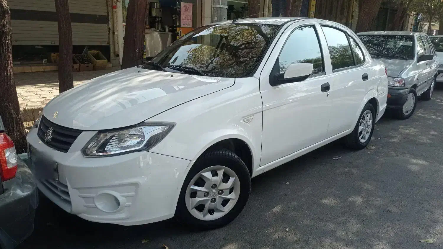 ساینا بسیار تمیز|خودرو سواری و وانت|اصفهان, باغ دریاچه|دیوار